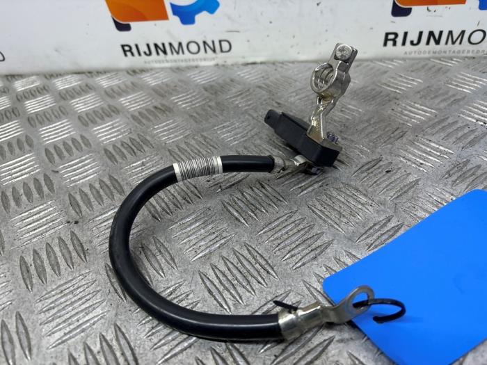 Kabel (diverse) från en Mercedes-Benz C Estate (S205) C-180 1.6 16V BlueEfficiency 2017