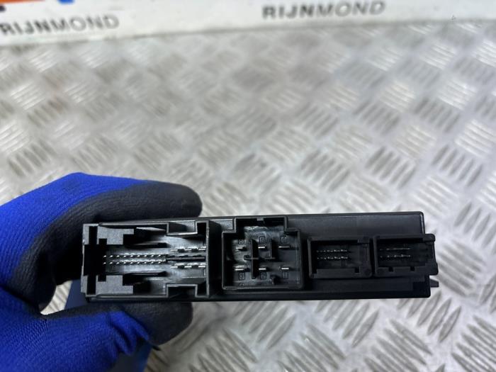 Dragkroksmodul från en Mercedes-Benz C Estate (S205) C-180 1.6 16V BlueEfficiency 2017