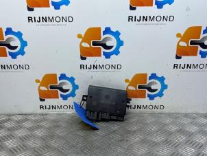 Begagnade Dragkroksmodul Mercedes C Estate (S205) C-180 1.6 16V BlueEfficiency Pris € 150,00 Marginaltabell erbjuds av Autodemontage Rijnmond BV