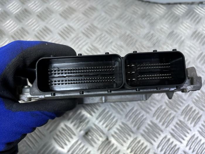 Tändningslås + dator från en Mercedes-Benz C Estate (S205) C-180 1.6 16V BlueEfficiency 2017