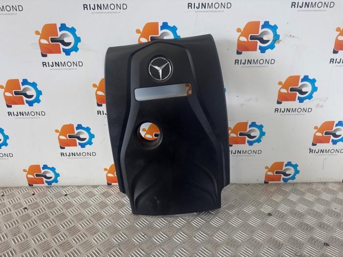 Motorkåpa från en Mercedes-Benz C Estate (S205) C-180 1.6 16V BlueEfficiency 2017