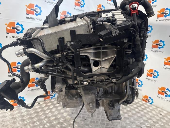 Motor från en Mercedes-Benz C Estate (S205) C-180 1.6 16V BlueEfficiency 2017