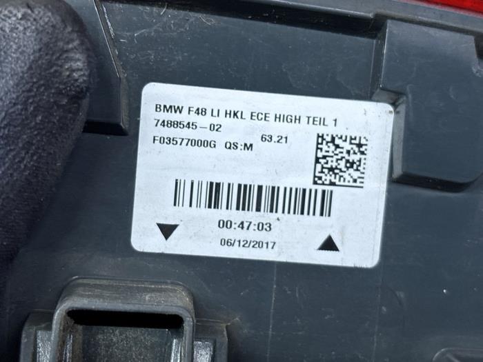 Taillight, left from a BMW X1 (F48) sDrive 18i 1.5 12V TwinPower Turbo 2018