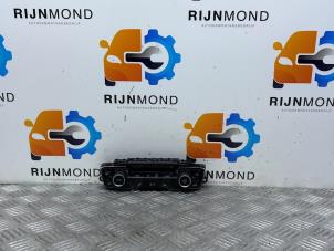 Używane Panel sterowania nagrzewnicy BMW X1 (F48) sDrive 18i 1.5 12V TwinPower Turbo Cena € 84,69 Z VAT oferowane przez Autodemontage Rijnmond BV