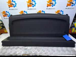 Używane Pólka tylna BMW X1 (F48) sDrive 18i 1.5 12V TwinPower Turbo Cena € 211,75 Z VAT oferowane przez Autodemontage Rijnmond BV