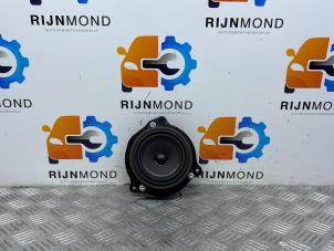 Używane Glosnik BMW X1 (F48) sDrive 18i 1.5 12V TwinPower Turbo Cena € 24,19 Z VAT oferowane przez Autodemontage Rijnmond BV