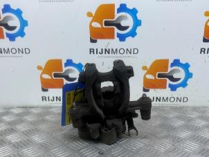 Używane Zacisk hamulcowy lewy tyl BMW X1 (F48) sDrive 18i 1.5 12V TwinPower Turbo Cena € 120,99 Z VAT oferowane przez Autodemontage Rijnmond BV