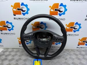 Begagnade Ratt Seat Arona (KJX) 1.0 TSI 12V Pris € 50,00 Inklusive moms erbjuds av Autodemontage Rijnmond BV