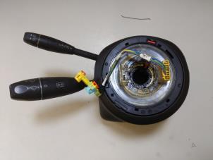 Begagnade Spak, rattstång Mercedes E (C207) E-220 CDI 16V BlueEfficiency Pris € 75,00 Marginaltabell erbjuds av Autodemontage VDW