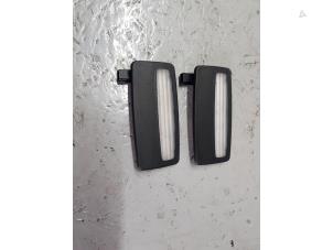 Gebruikte Binnenverlichting voor BMW 3 serie (E93) 320i 16V Prijs € 20,00 Margeregeling aangeboden door Autodemontage VDW
