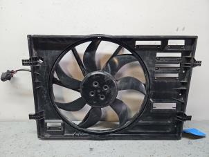 Begagnade Kylfläkt Volkswagen Golf VII (AUA) 2.0 GTD 16V Pris € 150,00 Marginaltabell erbjuds av Autodemontage VDW