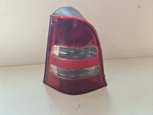 Używane Tylne swiatlo pozycyjne lewe Mercedes A (W168) 1.4 A-140 Cena € 14,00 Procedura marży oferowane przez Autodemontage VDW