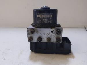 Używane Pompa ABS BMW 3 serie (E46/2) 320 Ci 24V Cena € 56,00 Procedura marży oferowane przez Autodemontage VDW