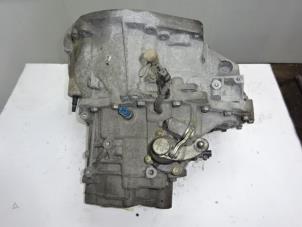 Gebruikte Versnellingsbak Renault Scénic II (JM) 2.0 16V Prijs € 125,00 Margeregeling aangeboden door Autodemontagebedrijf de Jong