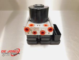 Begagnade ABS-pump Ford Transit Connect 1.8 TDCi 110 Pris € 23,99 Marginaltabell erbjuds av Autodemontagebedrijf de Jong