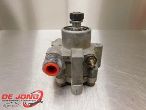 Używane Pompa wspomagania kierownicy Chevrolet Matiz 0.8 S,SE Cena € 38,99 Procedura marży oferowane przez Autodemontagebedrijf de Jong