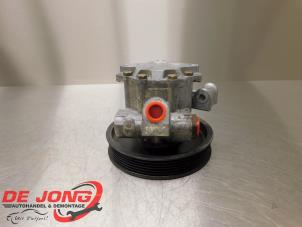 Gebruikte Pomp Servo Mercedes Vito (639.7) 2.2 109 CDI 16V Prijs € 49,95 Margeregeling aangeboden door Autodemontagebedrijf de Jong