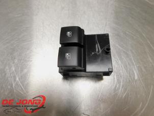 Begagnade Flerfunktionsbrytare, fönster Opel Adam 1.0 Ecotec 12V SIDI Turbo Pris € 19,00 Marginaltabell erbjuds av Autodemontagebedrijf de Jong