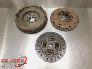 Begagnade Svänghjul Fiat Ducato (250) 2.2 D 100 Multijet Euro 4 Pris € 74,99 Marginaltabell erbjuds av Autodemontagebedrijf de Jong