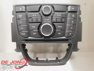 Gebruikte Radiobedienings paneel Opel Meriva 1.4 Turbo 16V ecoFLEX Prijs € 39,00 Margeregeling aangeboden door Autodemontagebedrijf de Jong