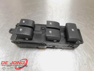 Begagnade Flerfunktionsbrytare, fönster Opel Antara (LA6) 2.0 CDTI 16V 4x4 Pris € 19,99 Marginaltabell erbjuds av Autodemontagebedrijf de Jong