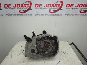 Begagnade Växellåda Renault Clio IV (5R) 1.2 16V Pris € 345,00 Marginaltabell erbjuds av Autodemontagebedrijf de Jong