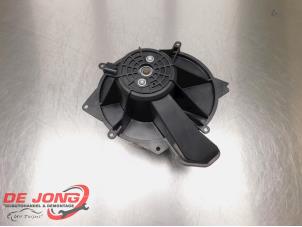 Begagnade Fläktmotor för uppvärmning och ventilation Chrysler 300 C Touring 3.0 CRD 24V Pris € 44,99 Marginaltabell erbjuds av Autodemontagebedrijf de Jong