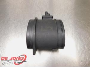 Gebruikte Luchtmassameter Opel Insignia 2.8 V6 Turbo 24V 4x4 Ecotec Prijs € 89,99 Margeregeling aangeboden door Autodemontagebedrijf de Jong