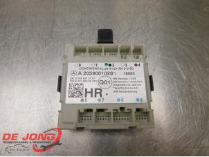 Begagnade Centrallåsmodul Mercedes C Estate (S205) C-220 CDI BlueTEC, C-220 d 2.2 16V Pris € 44,99 Marginaltabell erbjuds av Autodemontagebedrijf de Jong