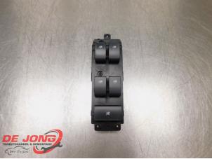 Begagnade Flerfunktionsbrytare, fönster Opel Antara 2.0 CDTi 16V 4x4 Pris € 19,99 Marginaltabell erbjuds av Autodemontagebedrijf de Jong