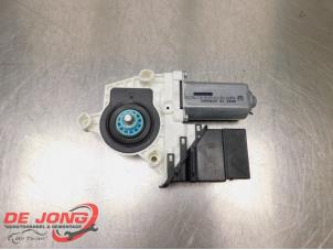 Begagnade Motor, dörrfönster Volkswagen Golf VI Variant (AJ5/1KA) 1.6 TDI 16V 105 Pris € 14,95 Marginaltabell erbjuds av Autodemontagebedrijf de Jong