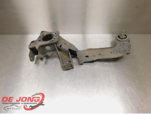 Begagnade Spindel, höger bak Ford Focus 4 Wagon 1.5 EcoBlue 120 Pris € 114,99 Marginaltabell erbjuds av Autodemontagebedrijf de Jong