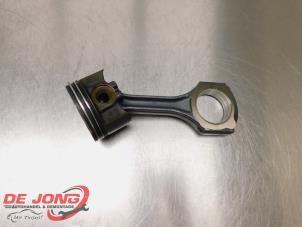 Begagnade Kolv Mercedes E (W213) E-200d 2.0 Turbo 16V Pris € 99,99 Marginaltabell erbjuds av Autodemontagebedrijf de Jong