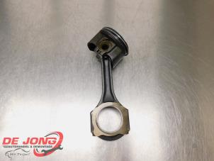 Begagnade Kolv Mercedes E (W213) E-200d 2.0 Turbo 16V Pris € 99,99 Marginaltabell erbjuds av Autodemontagebedrijf de Jong