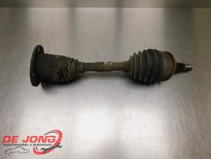 Gebruikte Homokineetas rechts-voor Mitsubishi Pajero Hardtop (V6/7) 3.2 DI-D 16V Autom. Prijs € 74,95 Margeregeling aangeboden door Autodemontagebedrijf de Jong