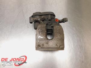 Gebruikte Remklauw (Tang) links-achter Mercedes E Estate (S213) E-220d 2.0 Turbo 16V Prijs € 66,50 Margeregeling aangeboden door Autodemontagebedrijf de Jong