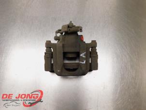 Gebruikte Remklauw (Tang) links-achter Chrysler Voyager/Grand Voyager (RT) 2.8 CRD 16V Grand Voyager Prijs € 100,00 Margeregeling aangeboden door Autodemontagebedrijf de Jong