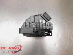 Begagnade Dörrmekanism, 4-dörrars, höger bak Ford Fiesta 6 (JA8) 1.25 16V Van Pris € 34,99 Marginaltabell erbjuds av Autodemontagebedrijf de Jong