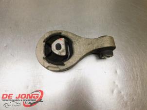 Begagnade Fäste, växellåda Opel Combo Tour 1.6 CDTI 16V ecoFlex Pris € 19,99 Marginaltabell erbjuds av Autodemontagebedrijf de Jong