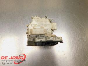 Gebruikte Portierslot Mechaniek 4Deurs rechts-voor Audi Q5 (8RB) 2.0 TDI 16V Quattro Prijs € 28,00 Margeregeling aangeboden door Autodemontagebedrijf de Jong