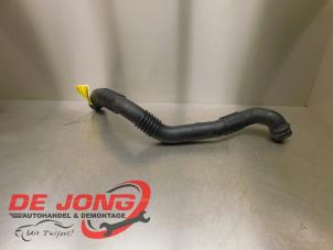 Begagnade Laddluftkylarrör Mercedes B (W245) 2.0 B-200 CDI 16V Pris € 28,99 Marginaltabell erbjuds av Autodemontagebedrijf de Jong