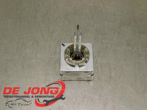 Gebruikte Xenon Lamp Mercedes C (W204) 3.5 C-350 V6 24V Prijs € 24,99 Margeregeling aangeboden door Autodemontagebedrijf de Jong