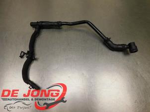 Begagnade Kylarslang Opel Astra K Sports Tourer 1.5 CDTi 105 12V Pris € 9,99 Marginaltabell erbjuds av Autodemontagebedrijf de Jong