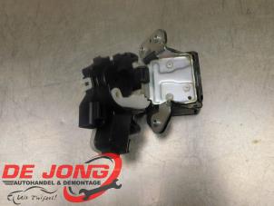 Gebruikte Achterklep Slotmechaniek Mazda CX-5 I (KE,GH) 2.2 SkyActiv-D 150 16V 2WD Prijs € 29,95 Margeregeling aangeboden door Autodemontagebedrijf de Jong