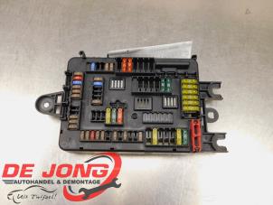 Używane Skrzynka bezpieczników BMW 1 serie (F20) 120i 1.6 16V Cena € 24,95 Procedura marży oferowane przez Autodemontagebedrijf de Jong