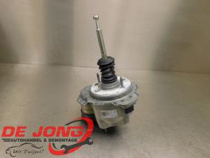 Gebruikte Rembekrachtiger Volkswagen Golf VIII (CD1) 1.5 TSI 16V Prijs € 649,95 Margeregeling aangeboden door Autodemontagebedrijf de Jong