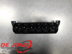 Gebruikte Schakelblok ruiten Mini Mini Cooper S (R53) 1.6 16V Prijs € 29,99 Margeregeling aangeboden door Autodemontagebedrijf de Jong