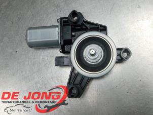 Używane Silnik szyby drzwiowej Mercedes GLB (247.6) 2.0 GLB-220d 4-Matic Cena € 24,90 Procedura marży oferowane przez Autodemontagebedrijf de Jong