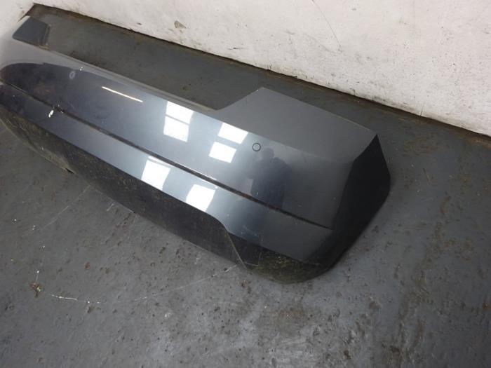 Bakre stötfångare från en Skoda Fabia III (NJ3) 1.2 TSI 16V 2017