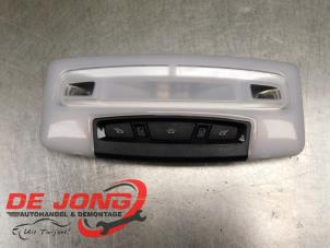 Begagnade Innerbelysning, bak BMW 2 serie Active Tourer (F45) 218i 1.5 TwinPower Turbo 12V Van Pris € 19,95 Marginaltabell erbjuds av Autodemontagebedrijf de Jong